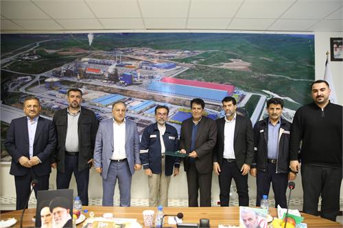 ایزدی رئیس حراست پتروشیمی لردگان شد/ تقدیر از یک دهه تلاش خستگی ناپذیر محمدحمید آراسته